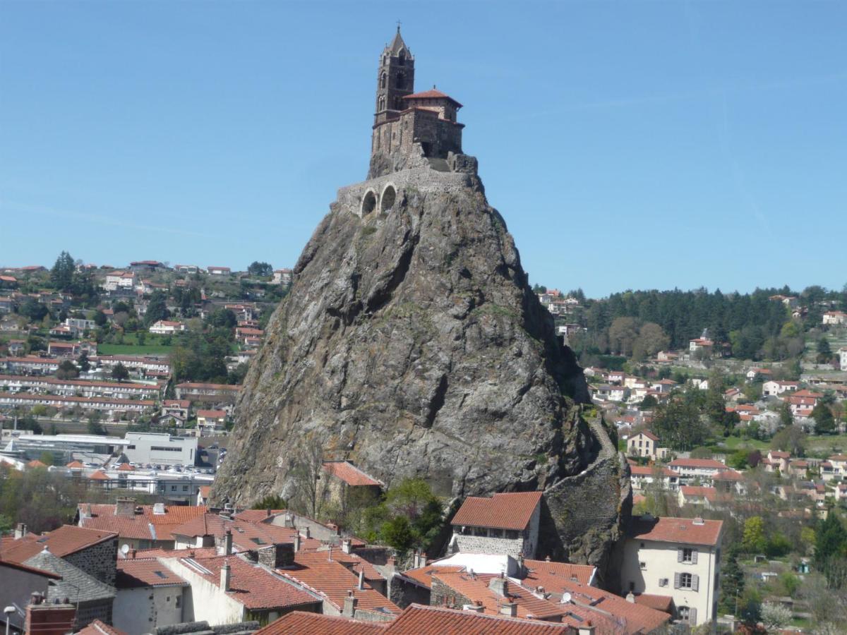 Le Petit St Clair Daire Le Puy-en-Velay Dış mekan fotoğraf