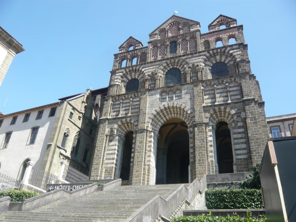 Le Petit St Clair Daire Le Puy-en-Velay Dış mekan fotoğraf