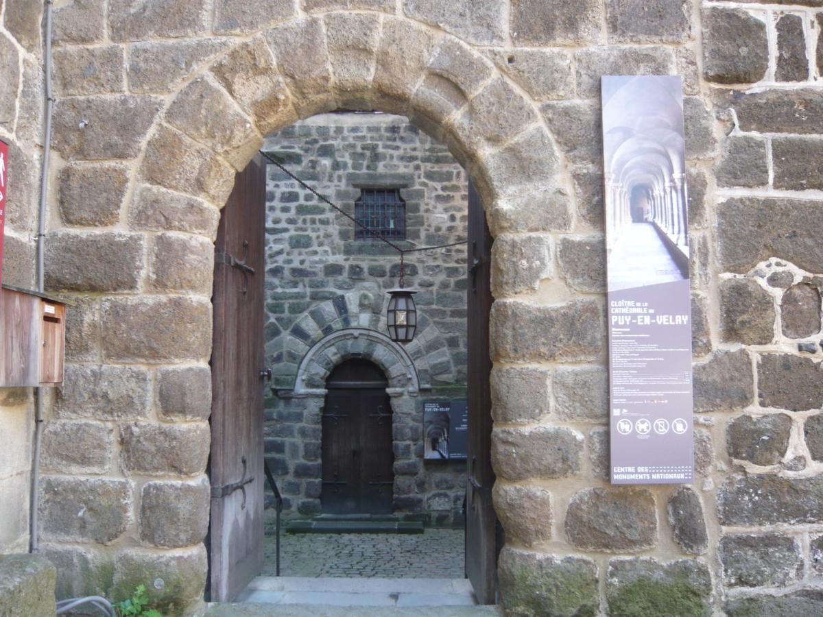 Le Petit St Clair Daire Le Puy-en-Velay Dış mekan fotoğraf